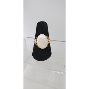 14k Gold Ring With Opal Stone